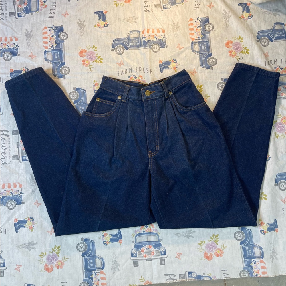 Vintage 1980s Jordache High-Rise Dark Wash Pleat Front Denim Jeans 5 Long 24"